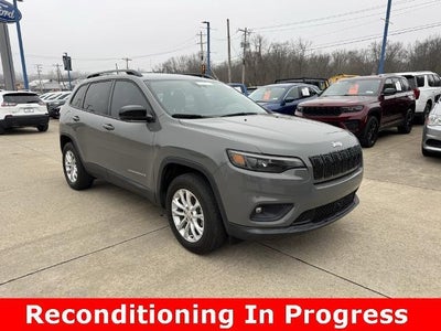 2022 Jeep Cherokee 4X4 Latitude LUX 4DR SUV