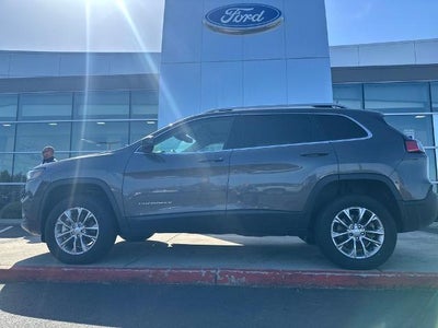 Photo of a 2021 Jeep Cherokee 4X4 Latitude LUX 4DR SUV for sale