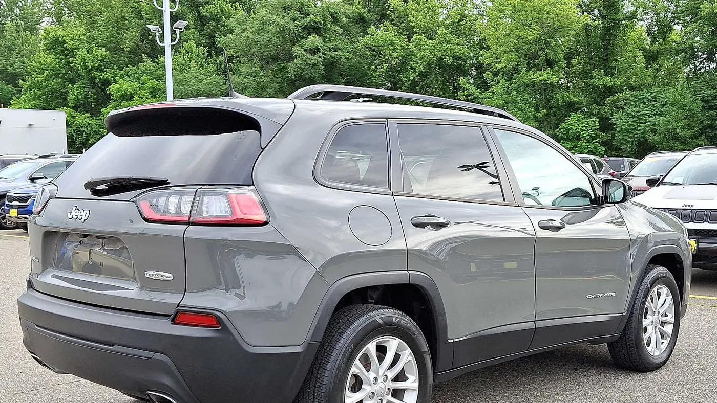 2022 Jeep Cherokee Latitude Lux