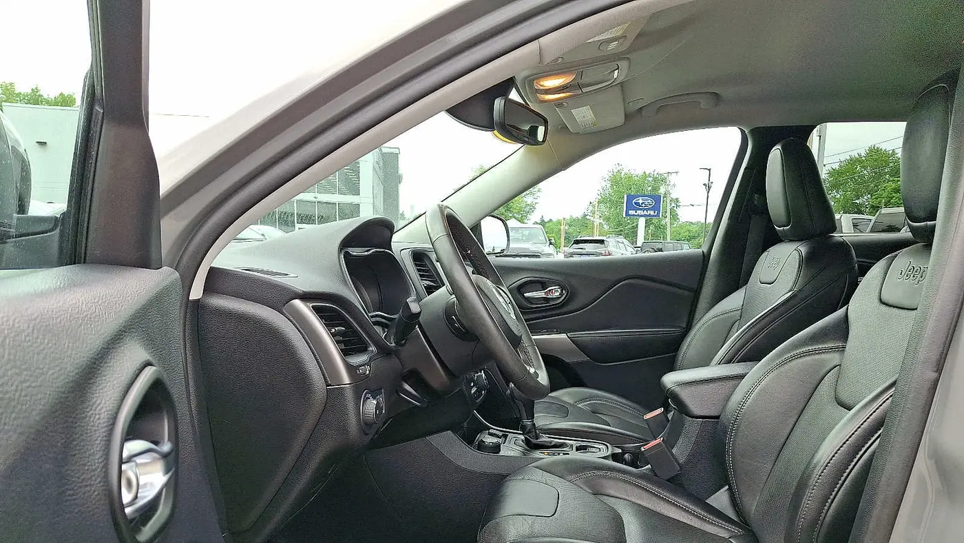 2022 Jeep Cherokee Latitude Lux