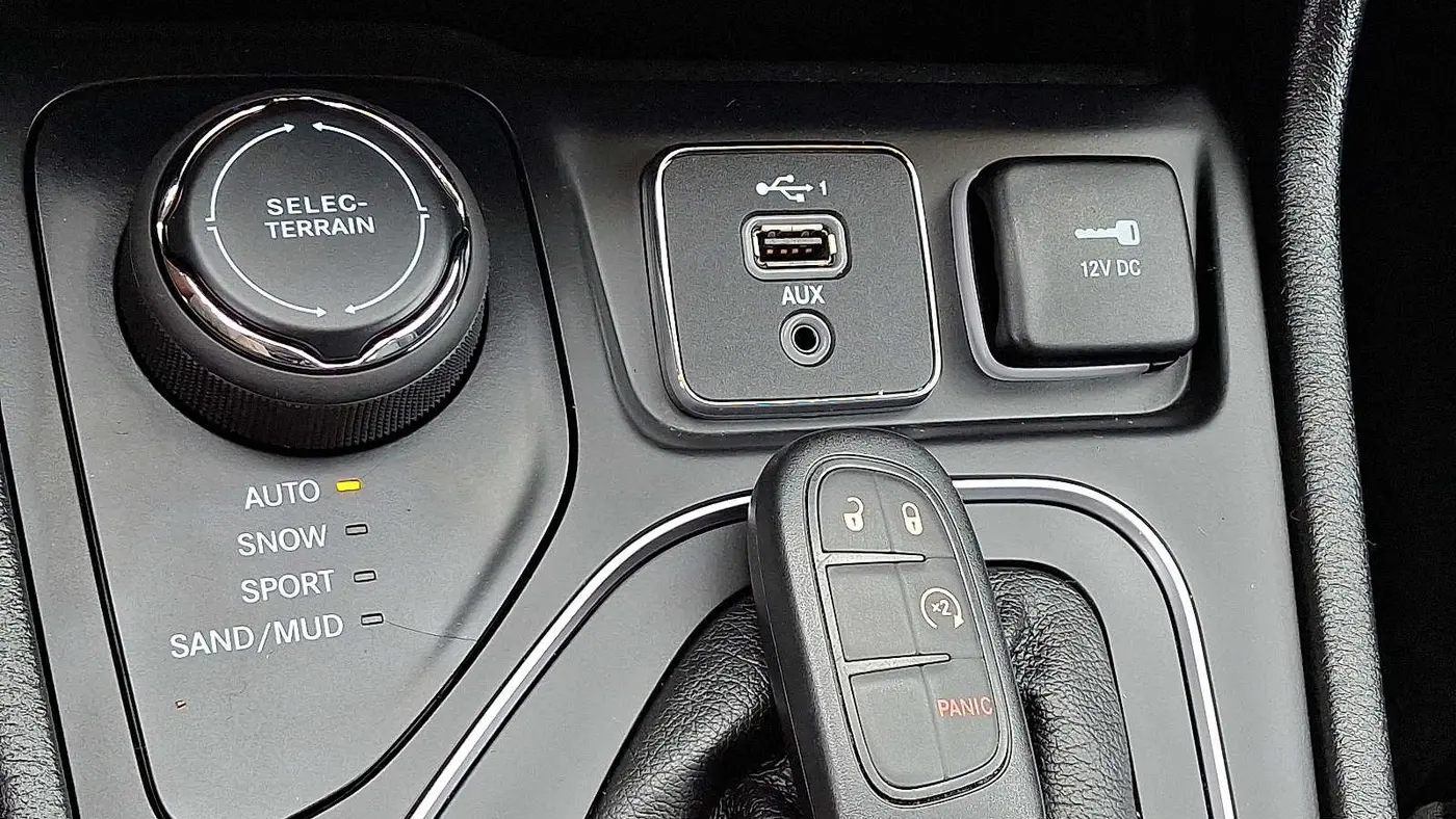 2022 Jeep Cherokee Latitude Lux