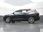 2021 Cherokee Thumbnail 25