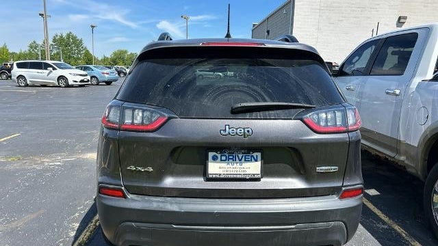 2022 Jeep Cherokee Latitude Lux