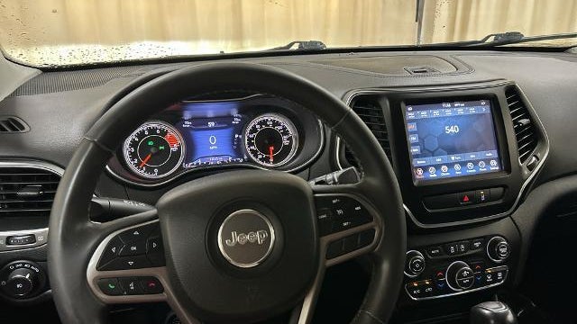 2022 Jeep Cherokee Latitude Lux