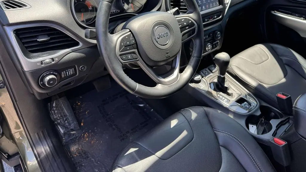 2021 Jeep Cherokee Latitude Lux