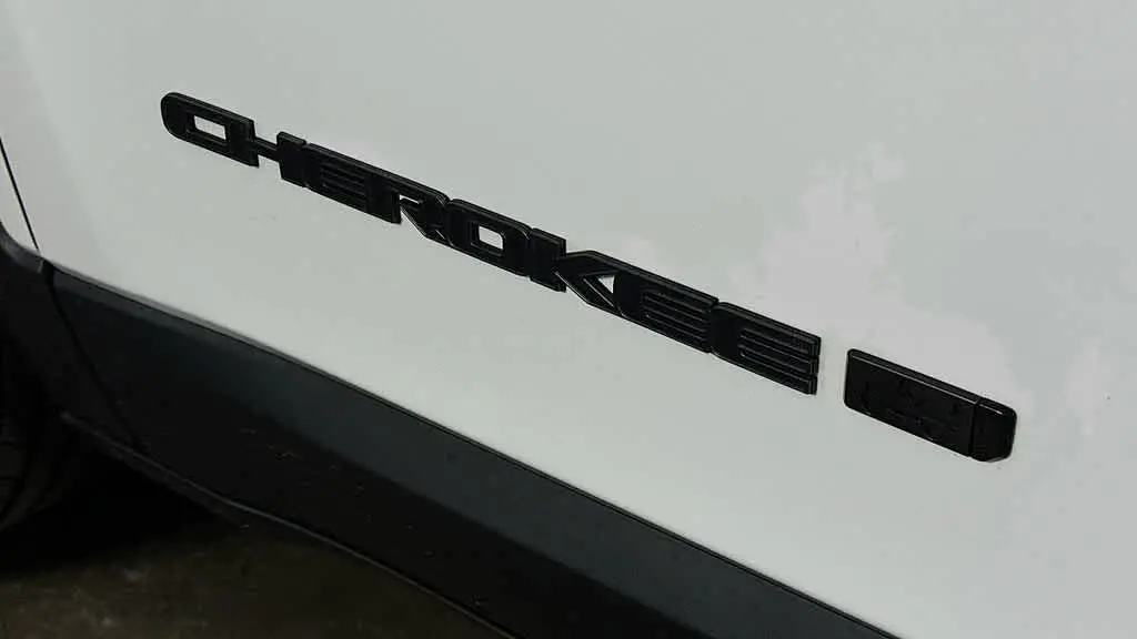 2021 Jeep Cherokee 80th Anniversary Edition