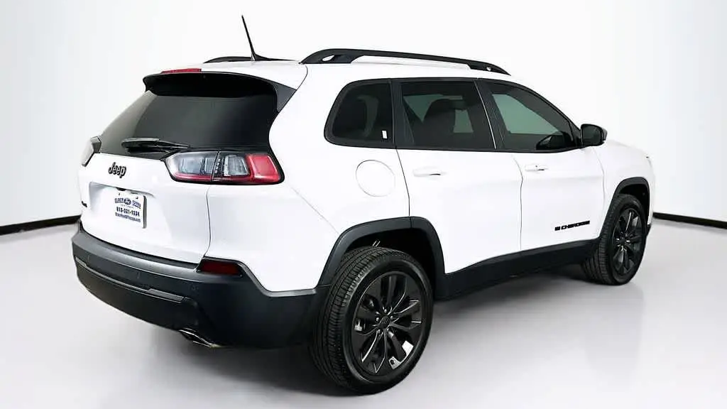 2021 Jeep Cherokee 80th Anniversary Edition