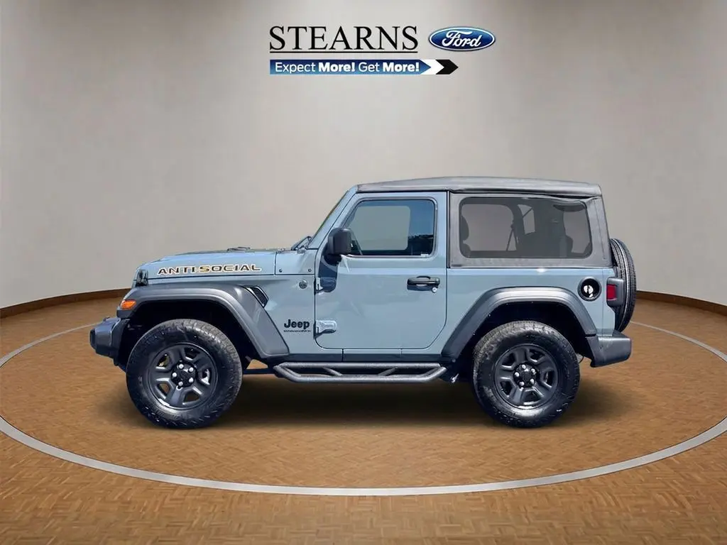 2025 Jeep Wrangler - $29,281