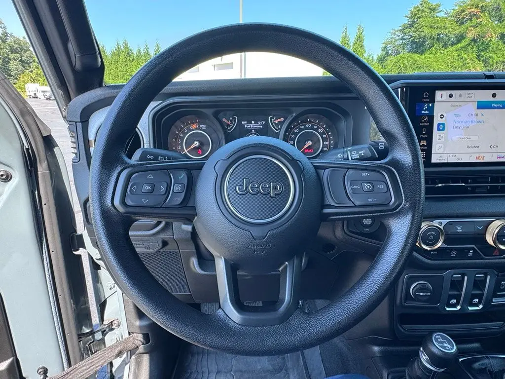 2025 Jeep Wrangler - $29,281