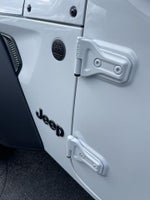 2025 Wrangler Thumbnail 10