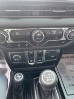 2025 Wrangler Thumbnail 19