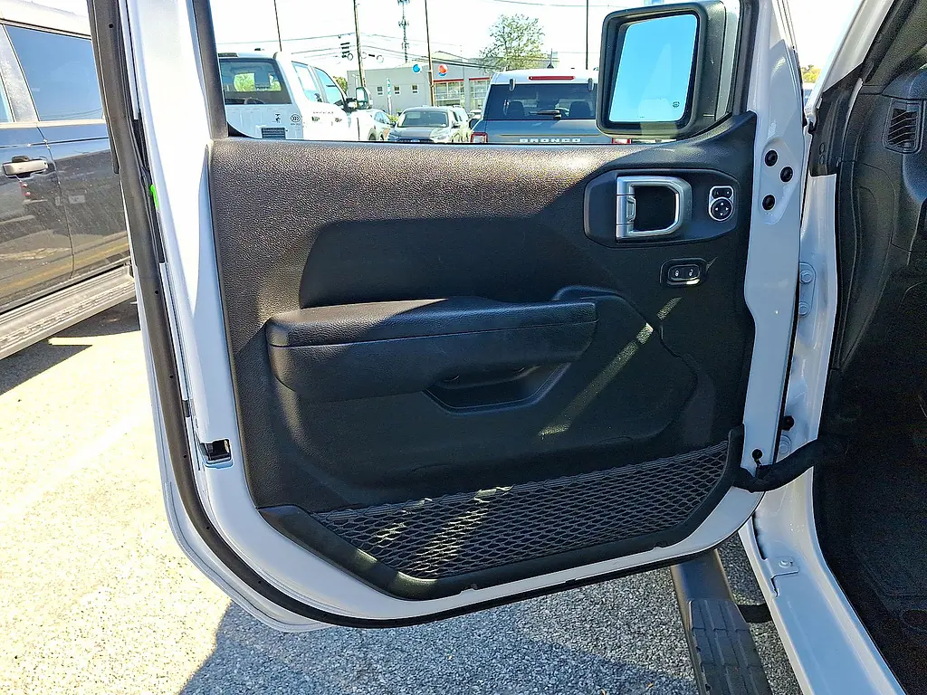 2024 Jeep Wrangler - $26,850