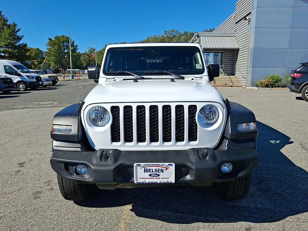 2024 Jeep Wrangler - $26,850