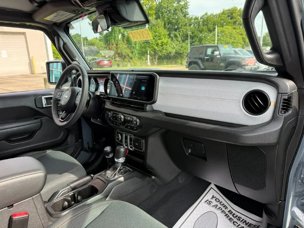 2025 Jeep Wrangler - $34,996