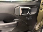 2025 Wrangler Thumbnail 15