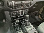 2025 Wrangler Thumbnail 15