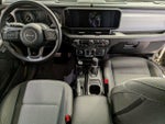 2025 Wrangler Thumbnail 19