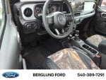2026 Wrangler Thumbnail 16