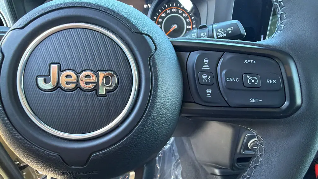 2025 Jeep Wrangler - $31,252