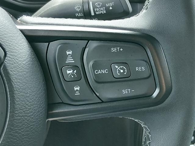 2025 Jeep Wrangler - $33,965