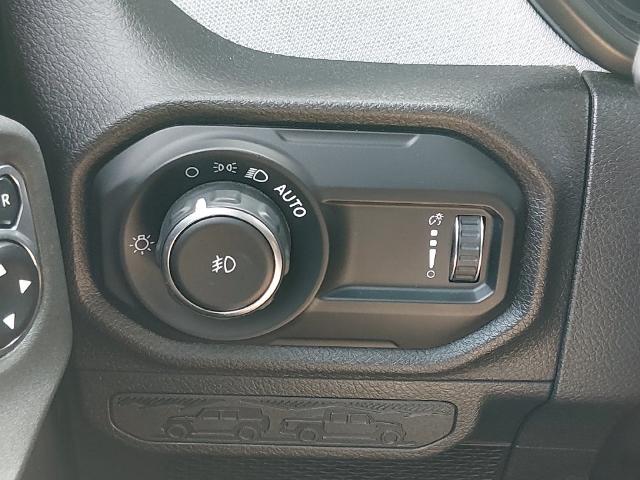 2025 Jeep Wrangler - $33,965