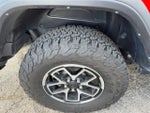 2025 Wrangler Thumbnail 6