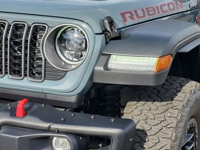 2025 Jeep Wrangler - $44,985