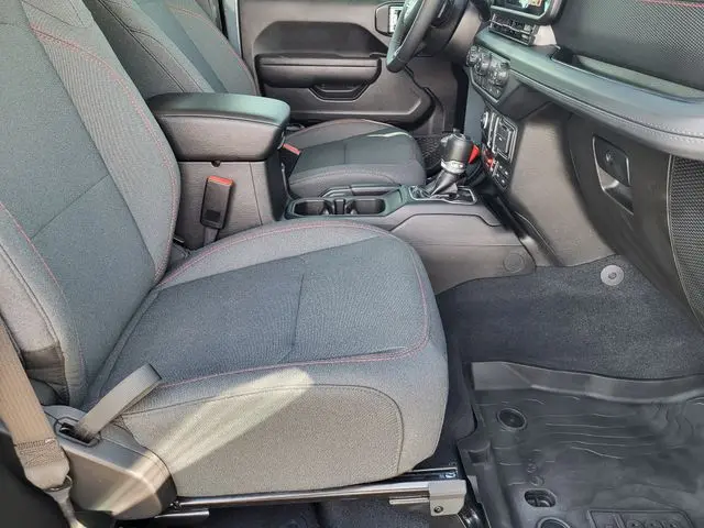 2025 Jeep Wrangler - $44,985