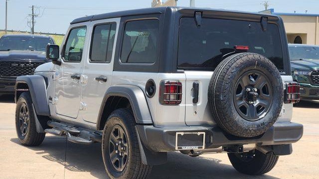 2024 Jeep Wrangler Sport
