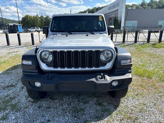 2024 Jeep Wrangler Sport — photo 1 of 12