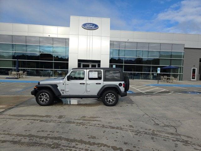 2024 Jeep Wrangler - $31,843