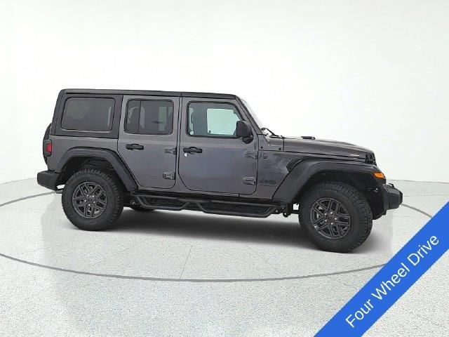 2024 Jeep Wrangler - $26,995