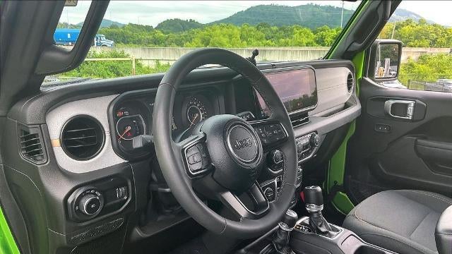 2025 Jeep Wrangler Sport