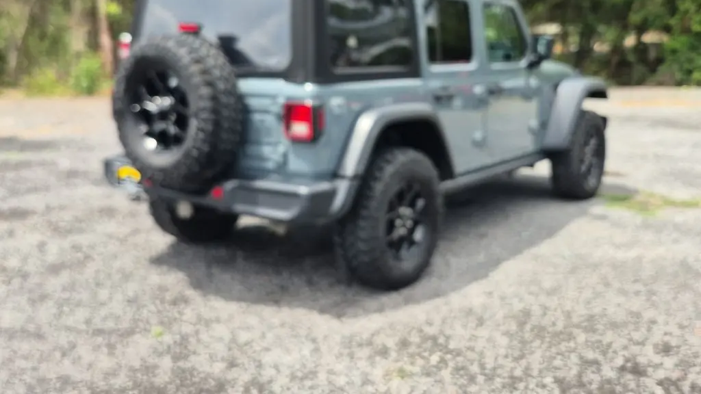 2024 Jeep Wrangler Sport