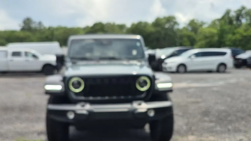 2024 Jeep Wrangler Sport
