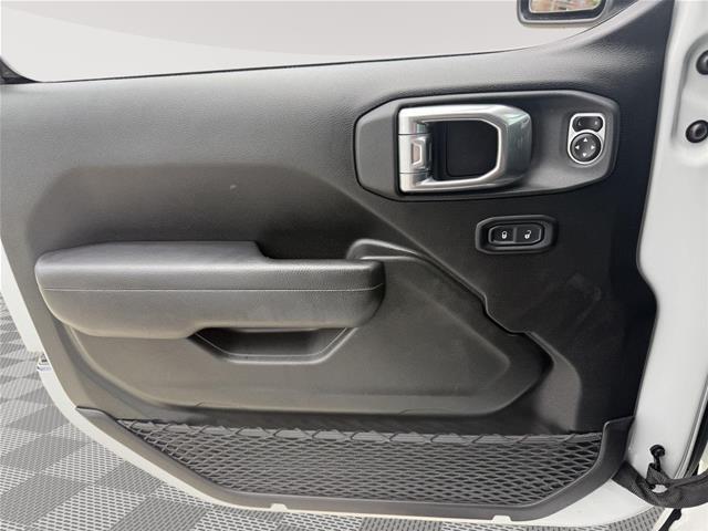 2024 Jeep Wrangler - $32,847