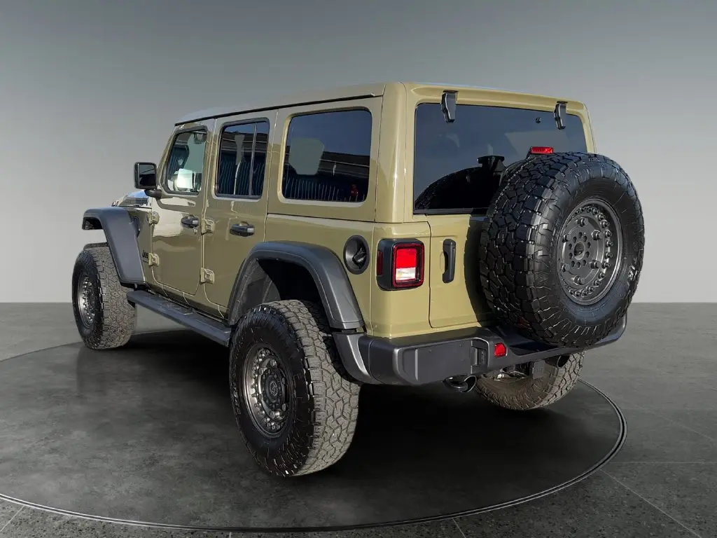 2025 Jeep Wrangler - $41,500