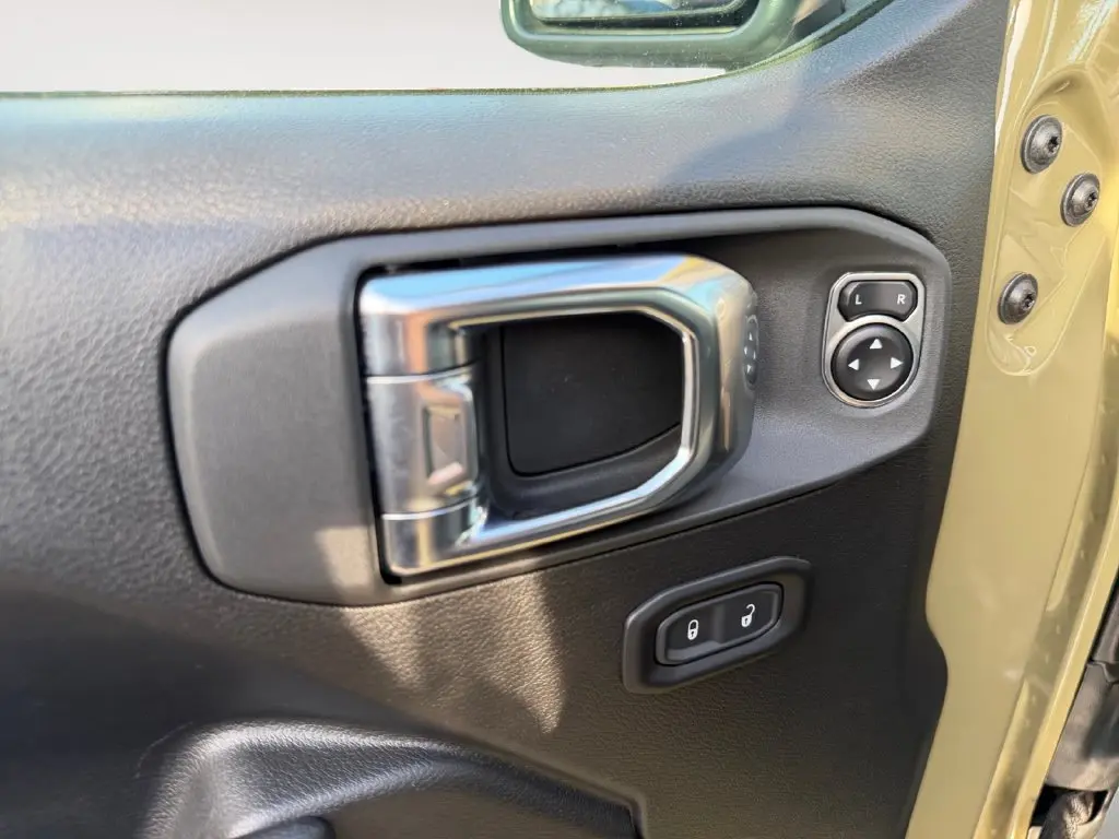 2025 Jeep Wrangler - $41,500