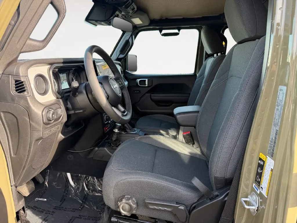 2025 Jeep Wrangler - $41,500