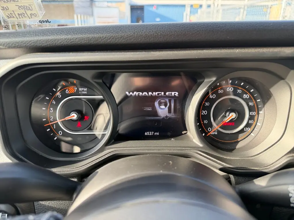 2025 Jeep Wrangler - $41,500