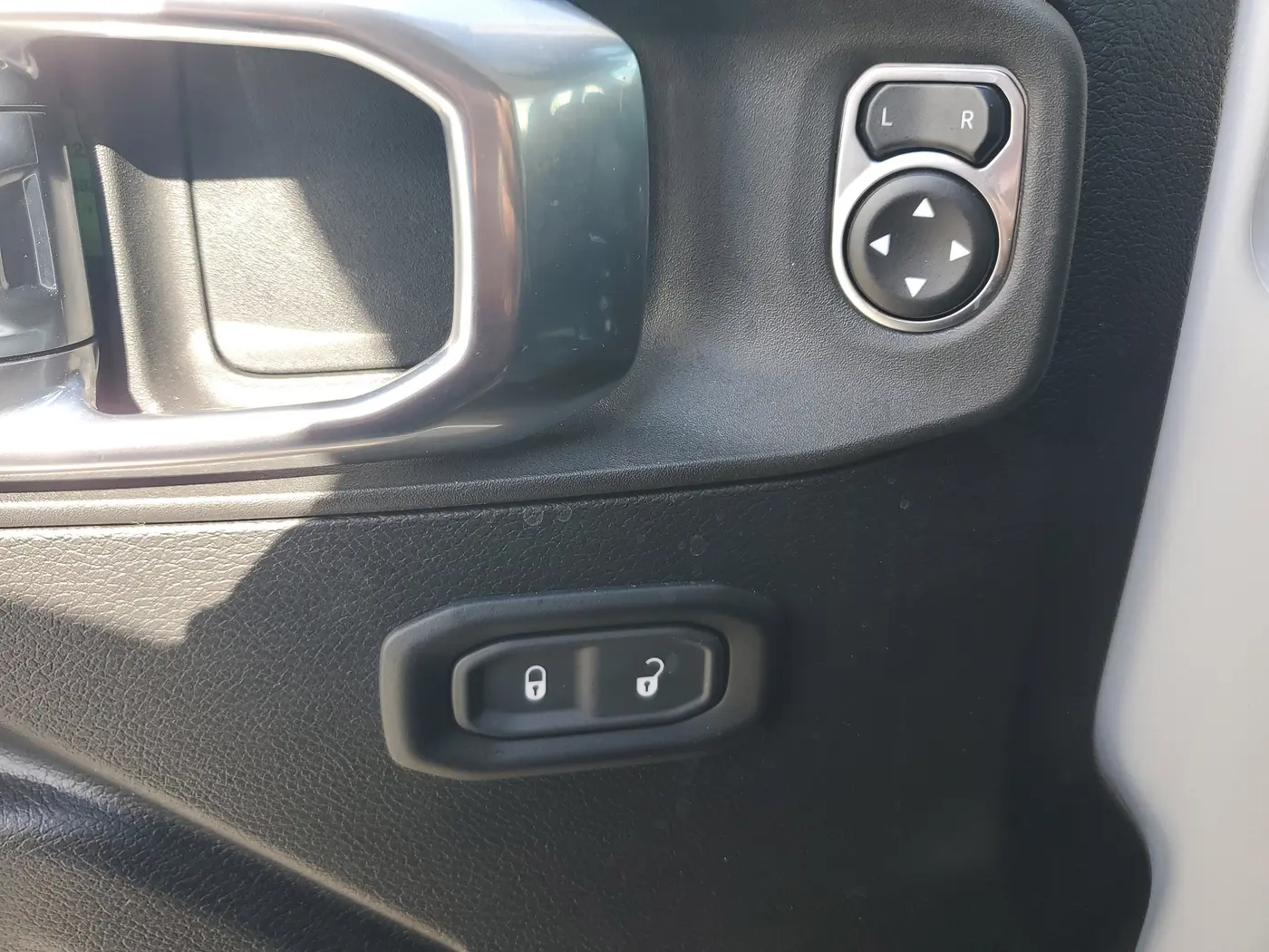 2024 Jeep Wrangler - $33,880