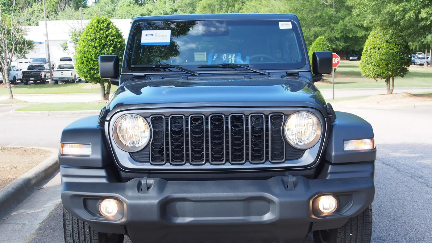 2024 Jeep Wrangler Sport
