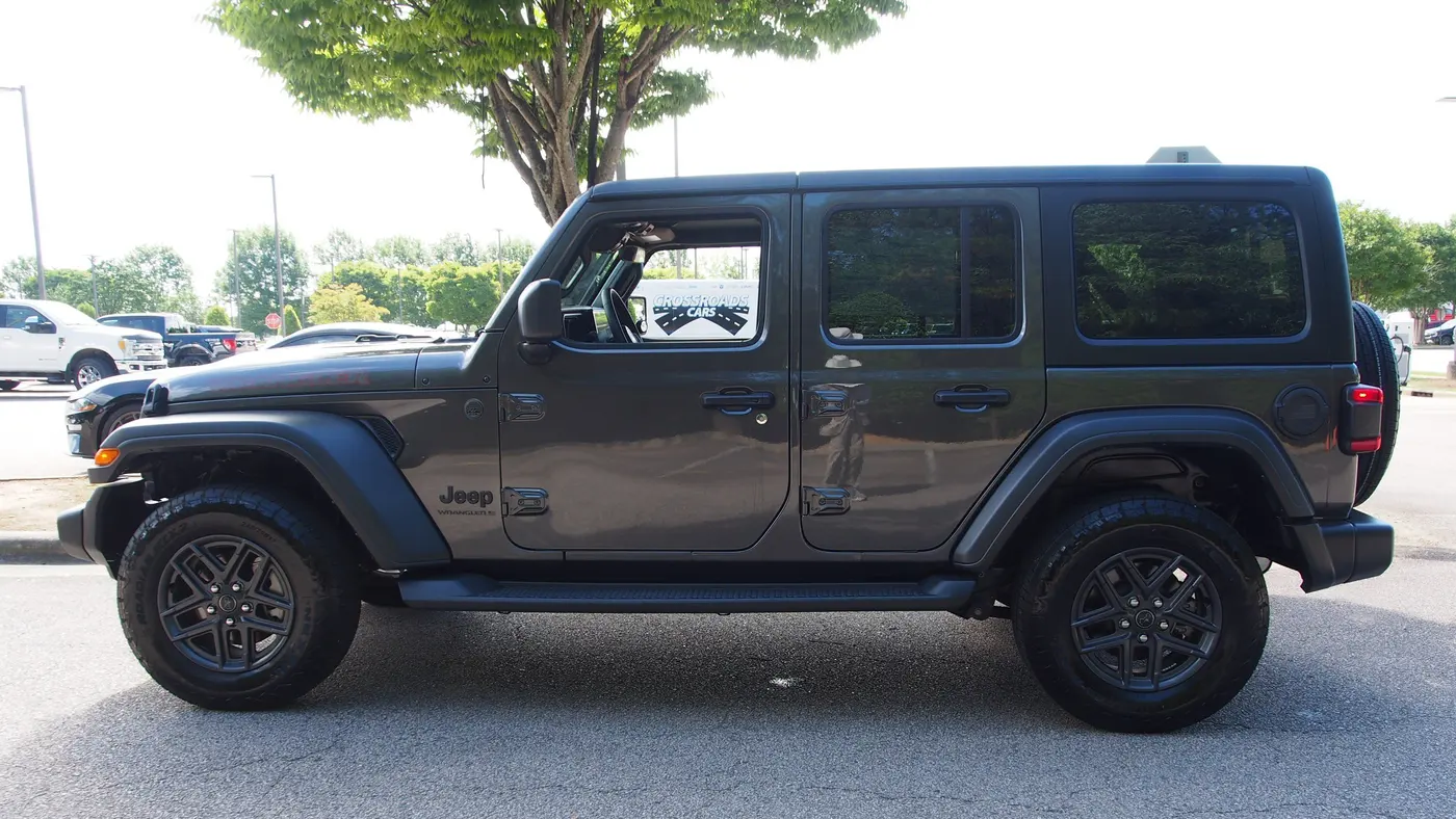 2024 Jeep Wrangler Sport