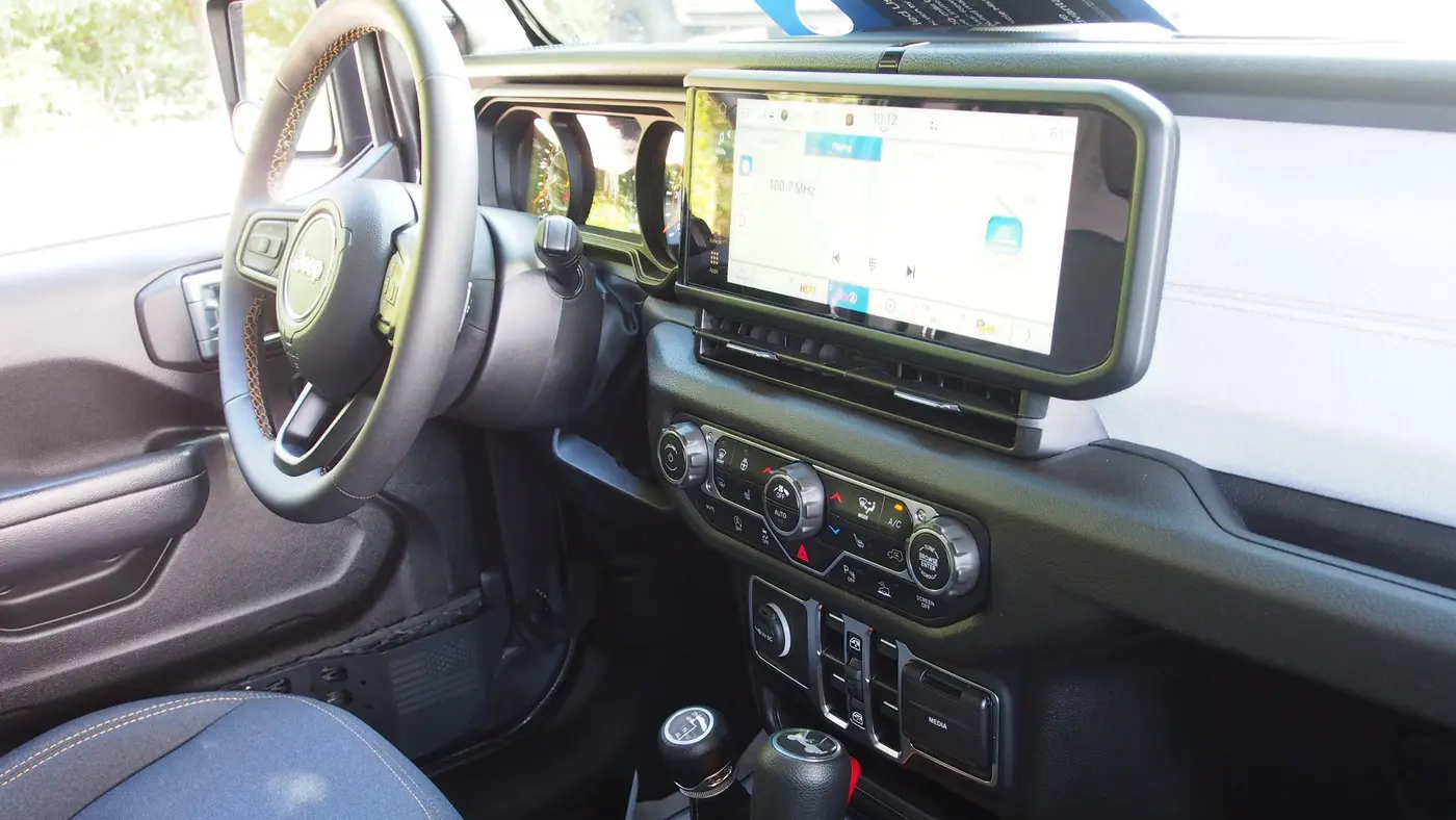 2024 Jeep Wrangler Sport