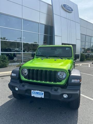 2025 Jeep Wrangler - $38,016