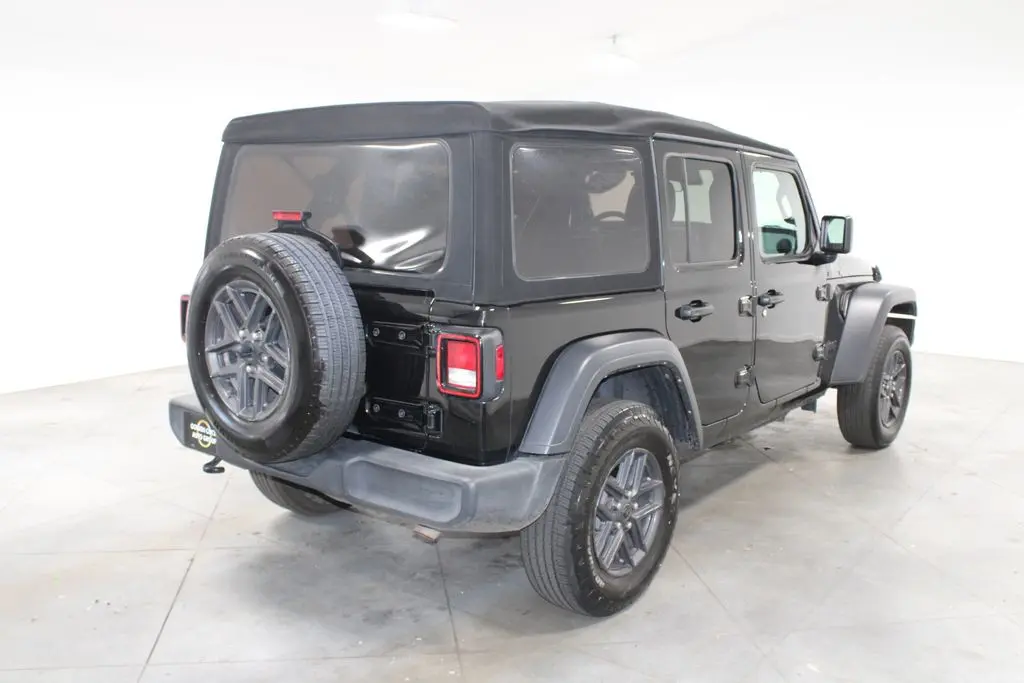2024 Jeep Wrangler - $24,798