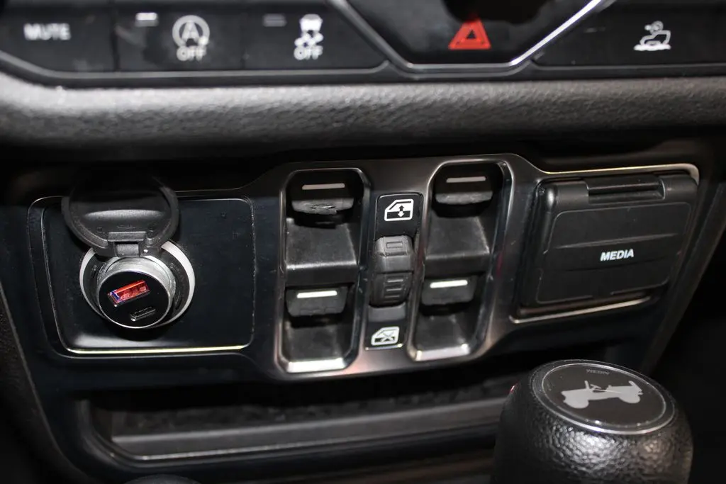 2024 Jeep Wrangler - $24,798