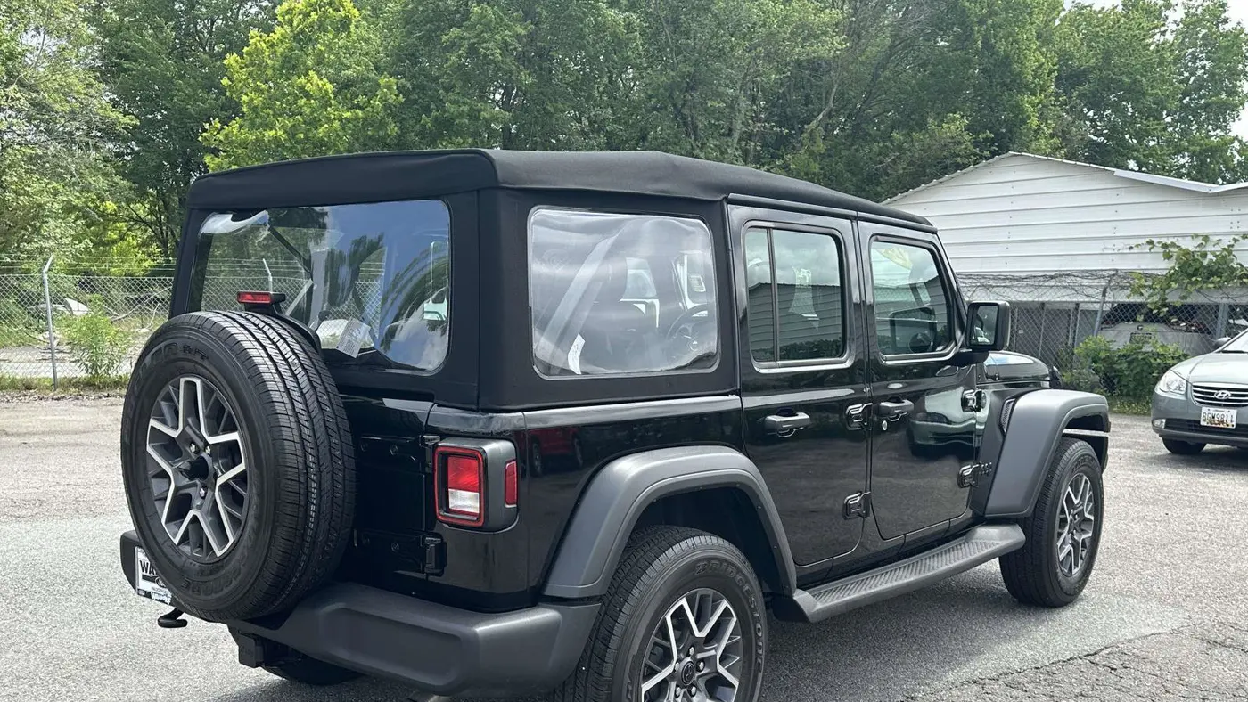2024 Jeep Wrangler Sport