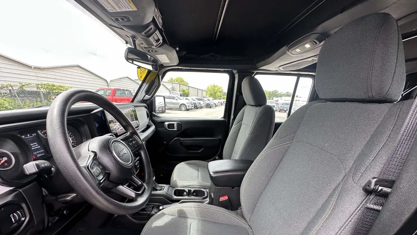 2024 Jeep Wrangler Sport