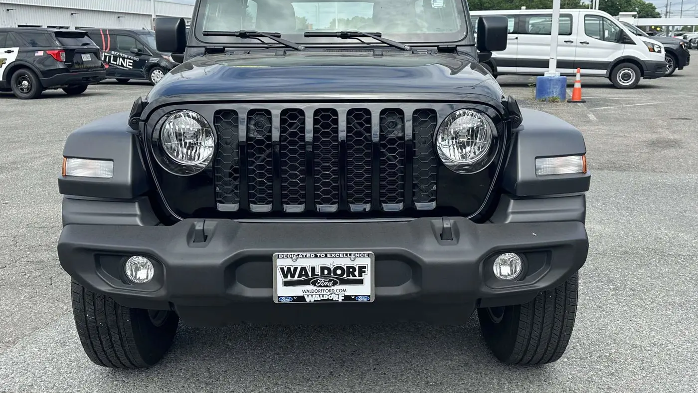 2024 Jeep Wrangler Sport